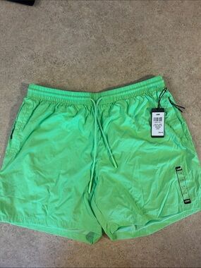 LCKR Neon Green 6” athletic shorts Size large
